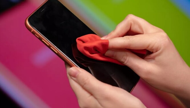 wyczyść ekran iPhone'a
