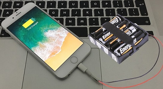 ładuj-iphone'a z bateriami 4x-aa