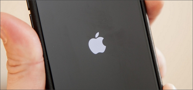 iPhone nagle się restartuje